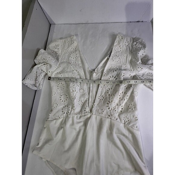 SABO Skirt Floral Eyelet 3/4 Sleeve Plunge Neck Bodysuit Size 8 NWT - Picture 4 of 10